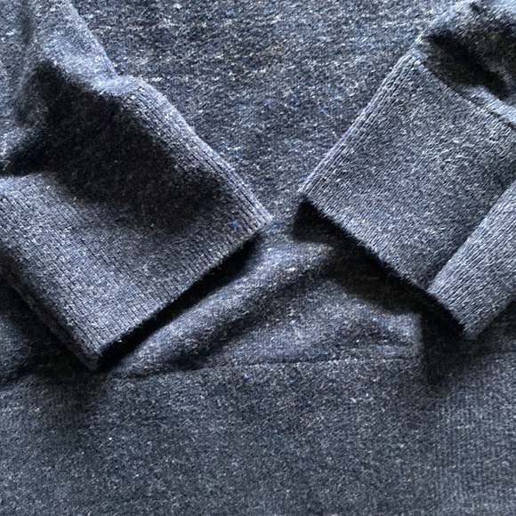 Men’s Gap Sweater - Picture 3 of 4